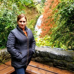 Meet your Posher, Celina